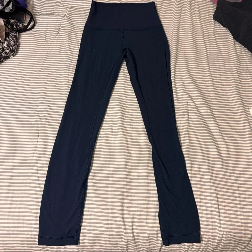 Lululemon Align Pant II *25" - wear on behind - Picture 2 of 8